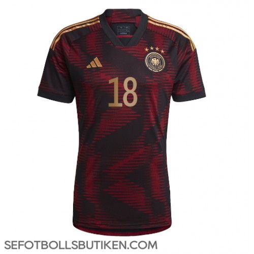 Tyskland Jonas Hofmann #18 Replika Borta matchkläder VM 2022 Korta ärmar